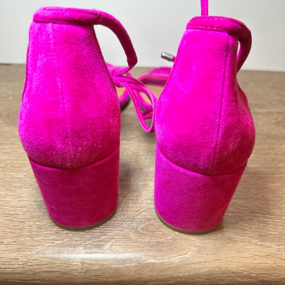 Heels - Picture 4 of 12